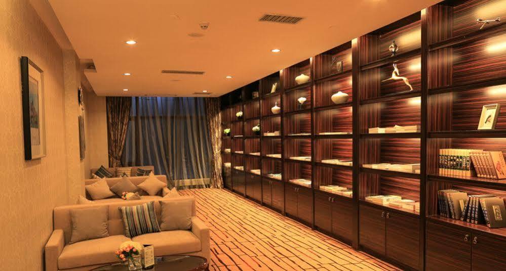 ג'יאנגמן Country Garden Phoenix Hotel Kaiping מראה חיצוני תמונה